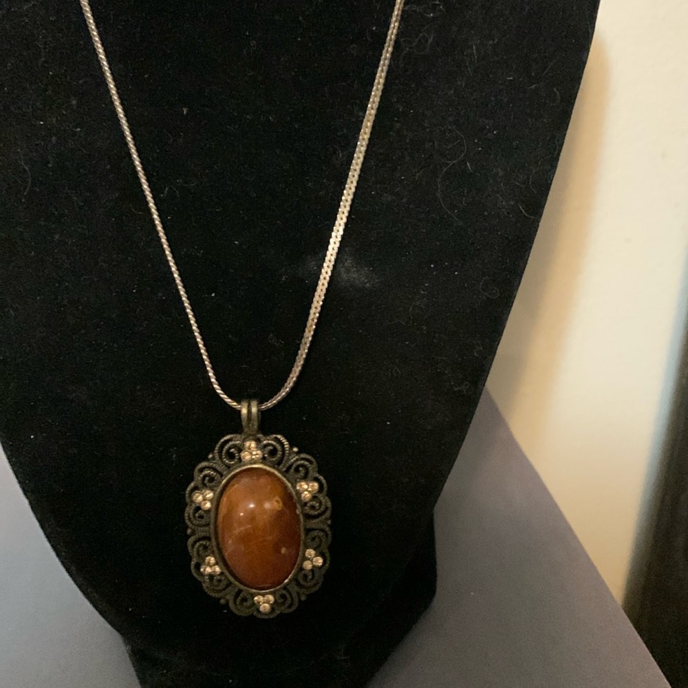 Beautiful necklace 17”